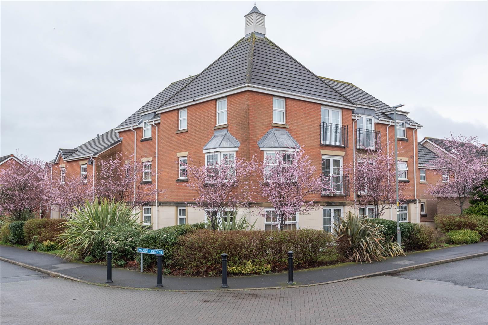 2 bed property in Marine Crescent, Chorley
